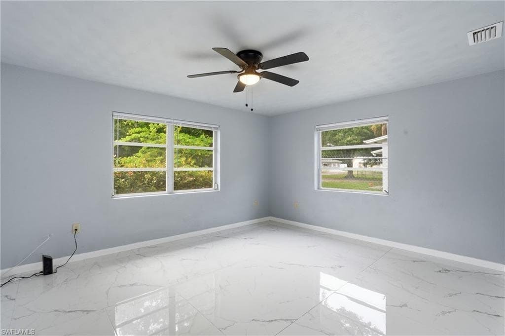 372 Altamont AVE-15