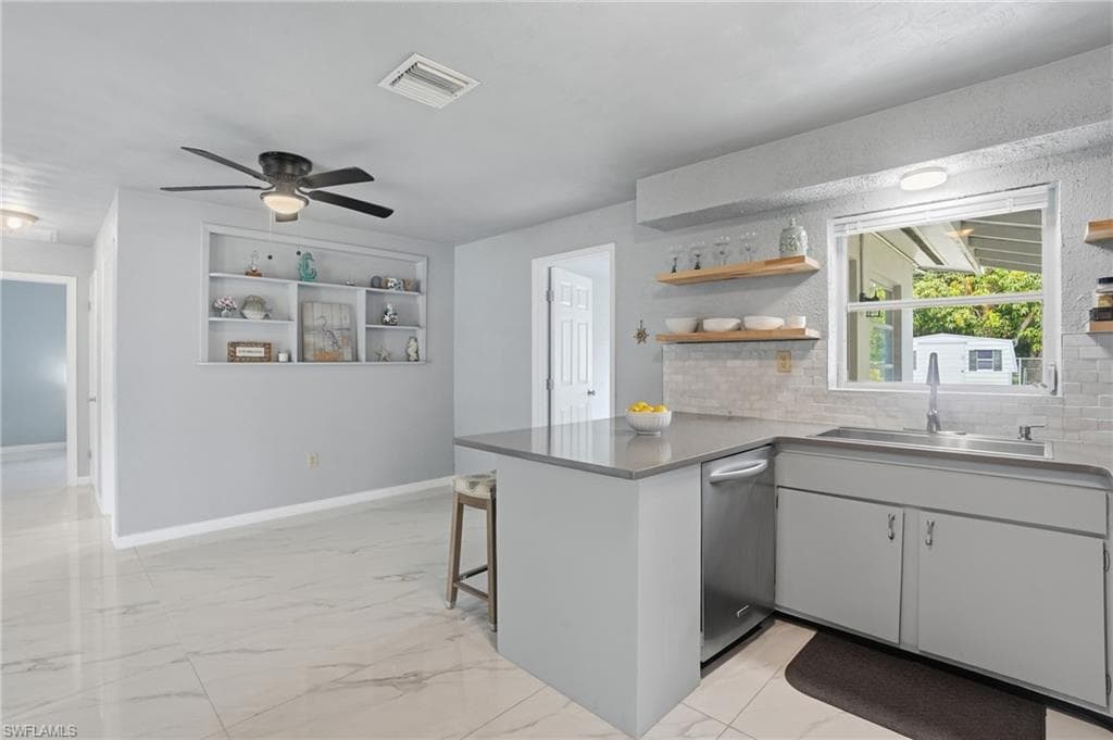 372 Altamont AVE-8