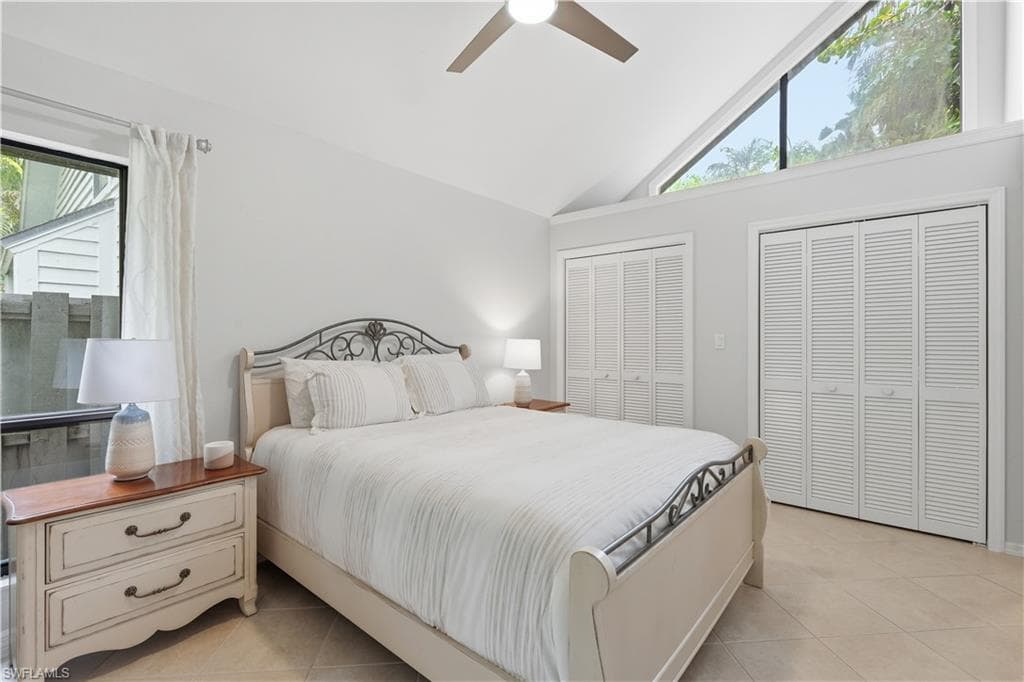 1281 Solana RD-16
