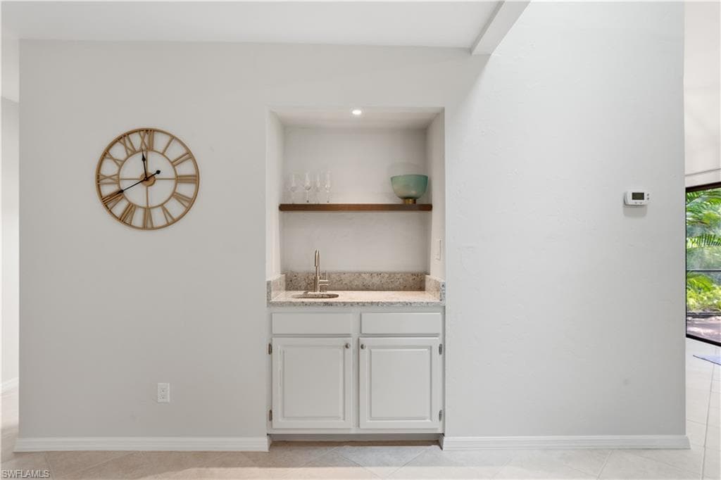1281 Solana RD-11