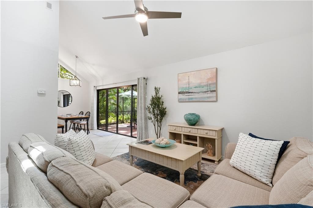 1281 Solana RD-4