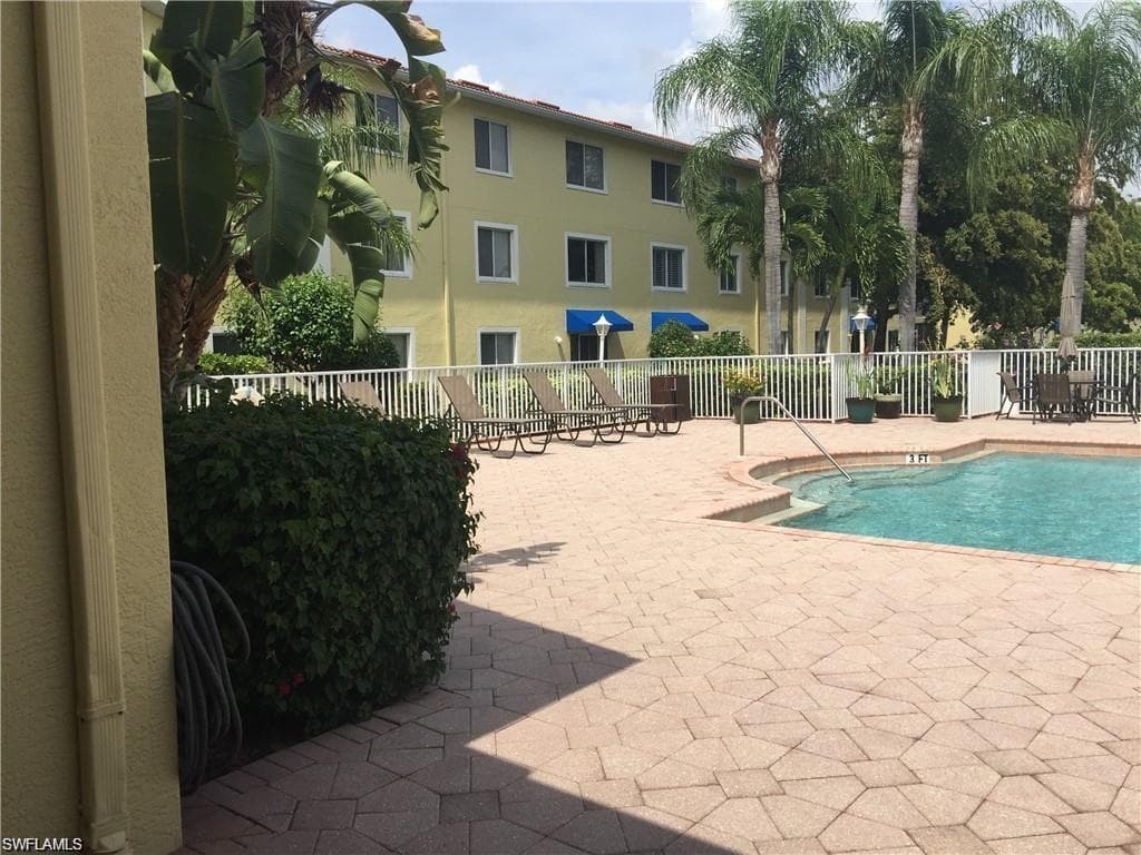 8271 Key Royal CIR 931-11