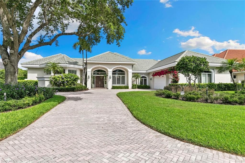 6991 Greentree DR-12