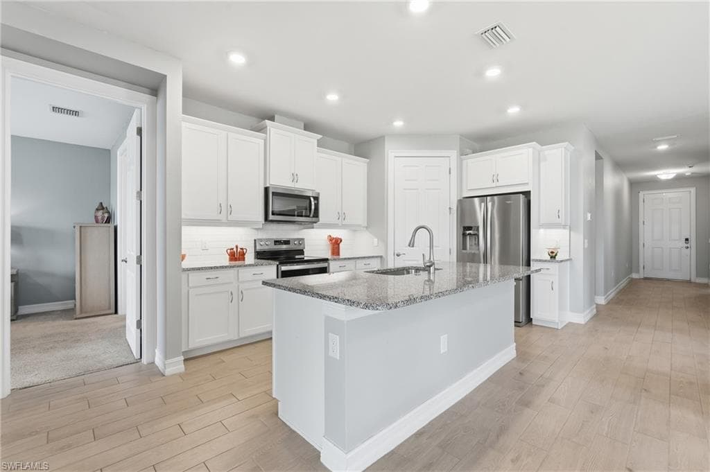 628 Parkshore Lake AVE-11