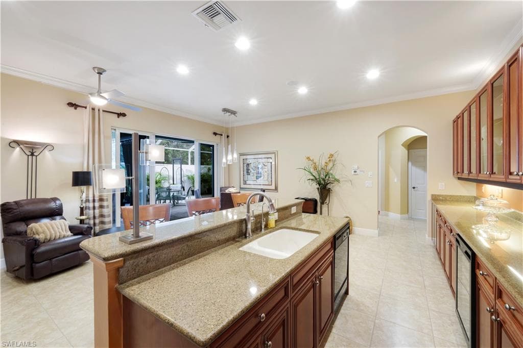 5661 Kensington LOOP-6
