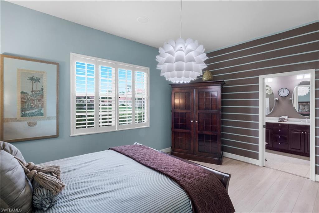 5661 Kensington LOOP-12