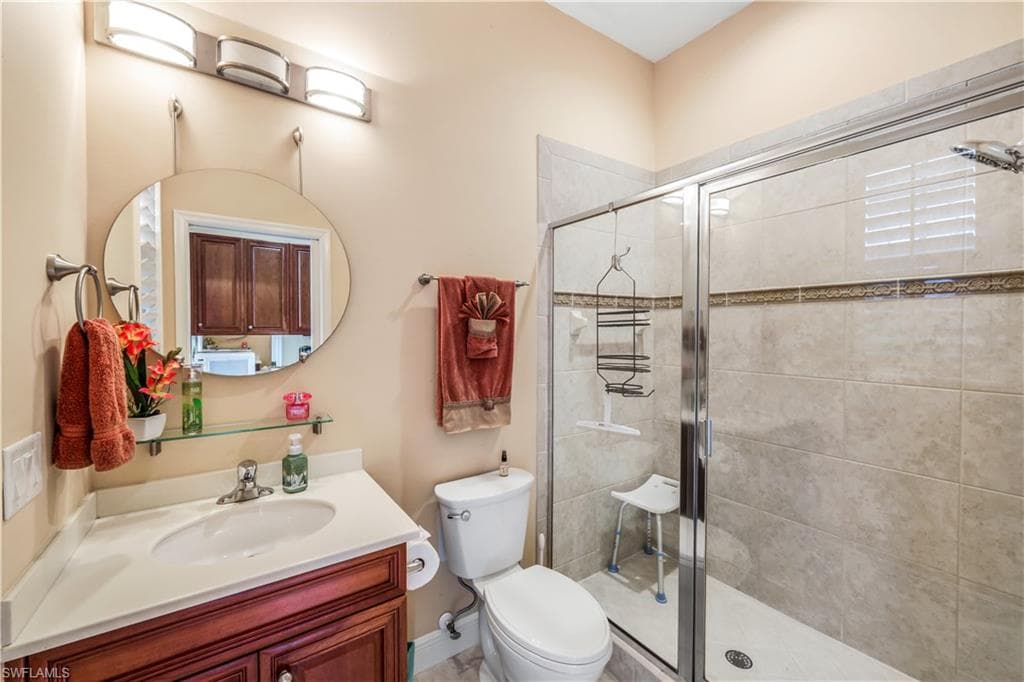 5661 Kensington LOOP-22