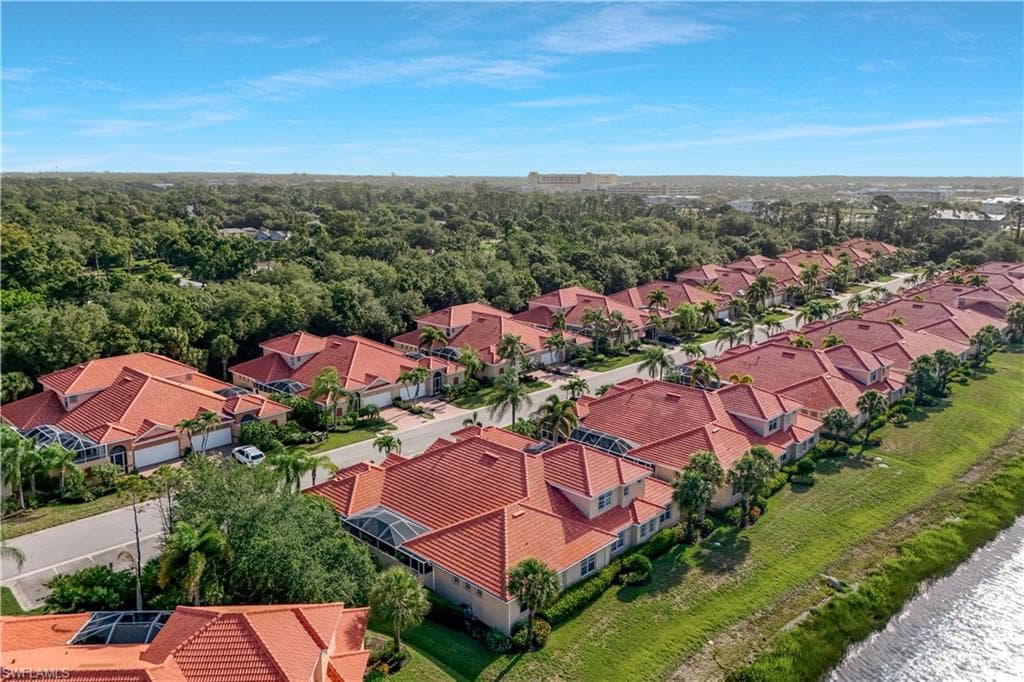 5661 Kensington LOOP-30