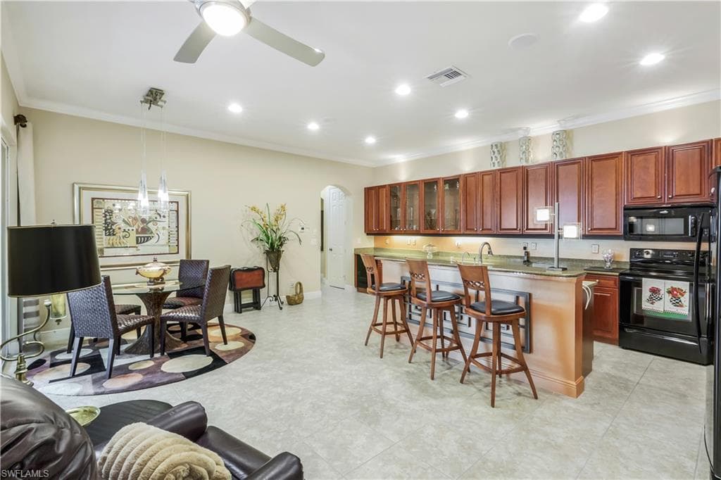 5661 Kensington LOOP-45