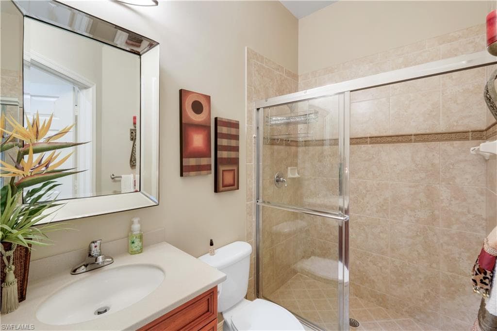 5661 Kensington LOOP-18