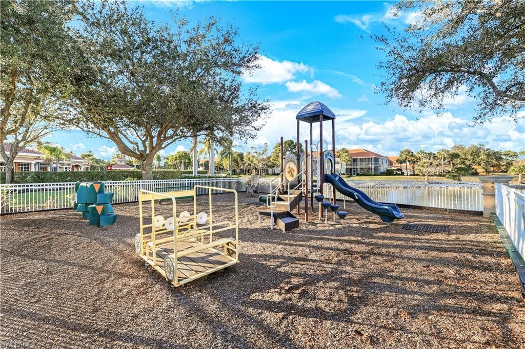 5661 Kensington LOOP-48