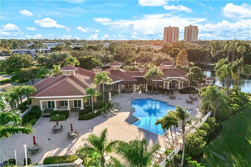 5661 Kensington LOOP-39