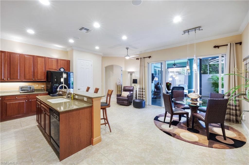 5661 Kensington LOOP-4