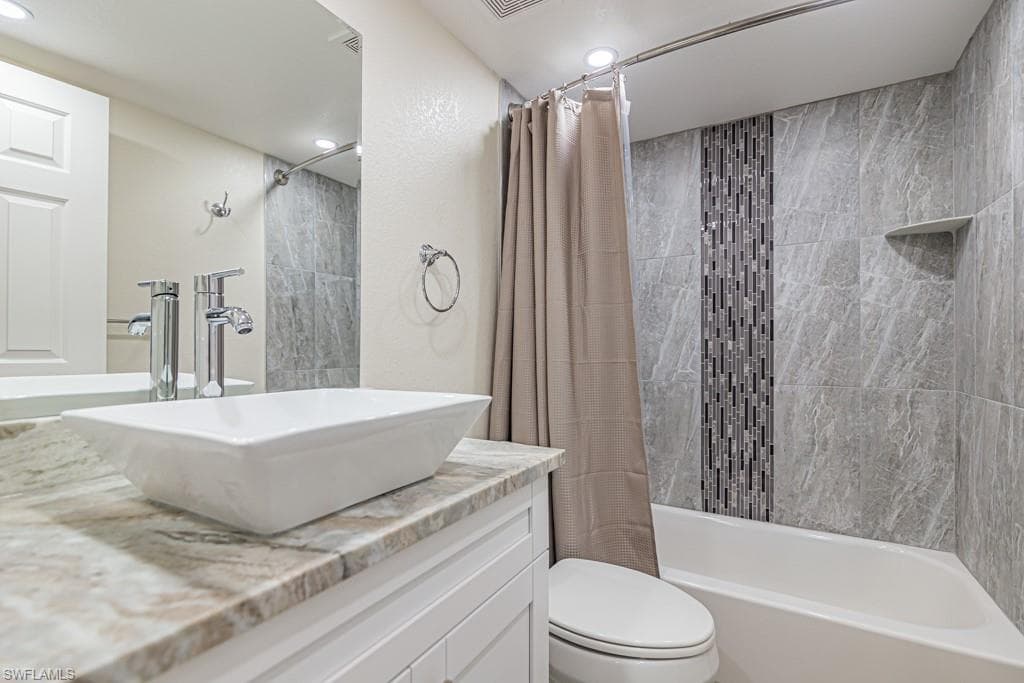 2562 Kings Lake BLVD-16