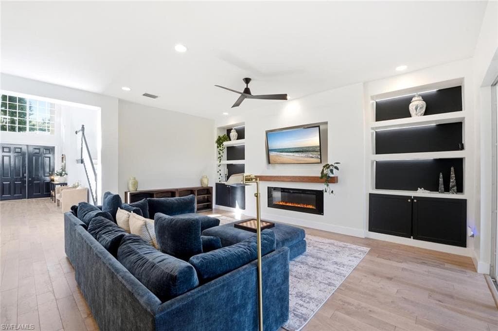 2292 Guadelupe DR-18