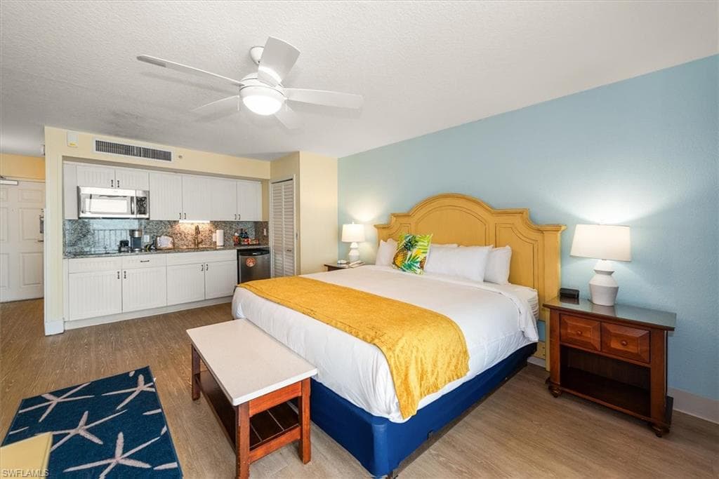 140 Estero BLVD 2505-17