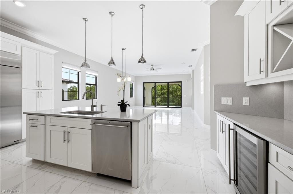 16374 Viansa WAY 301-2