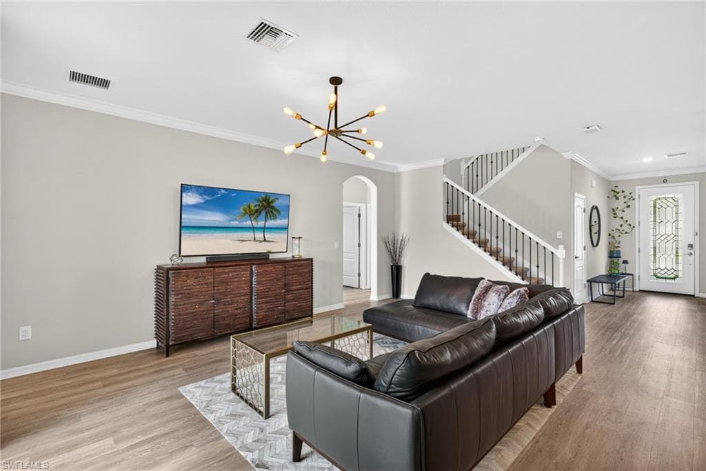 9452 Foxglove LN-6