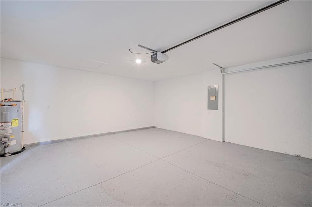 150 Blackstone DR-17