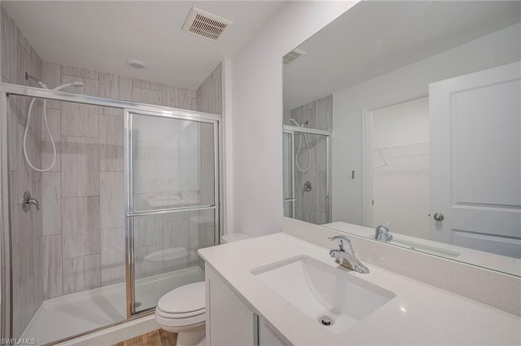 150 Blackstone DR-15