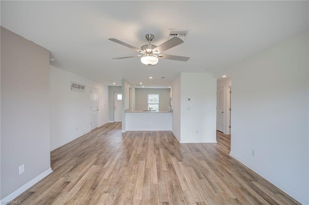 150 Blackstone DR-4