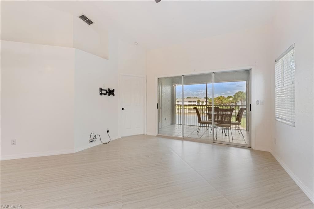 12081 Summergate CIR 204-4