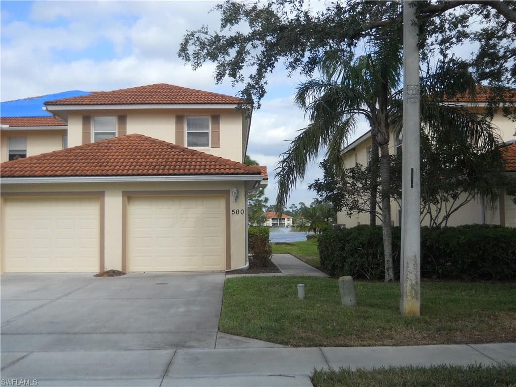 500 Robin Hood CIR 202-1