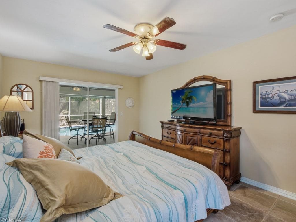 211 Bahama AVE-12