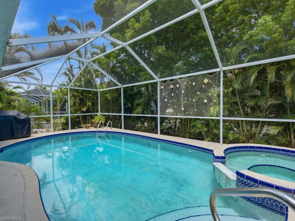 211 Bahama AVE-20