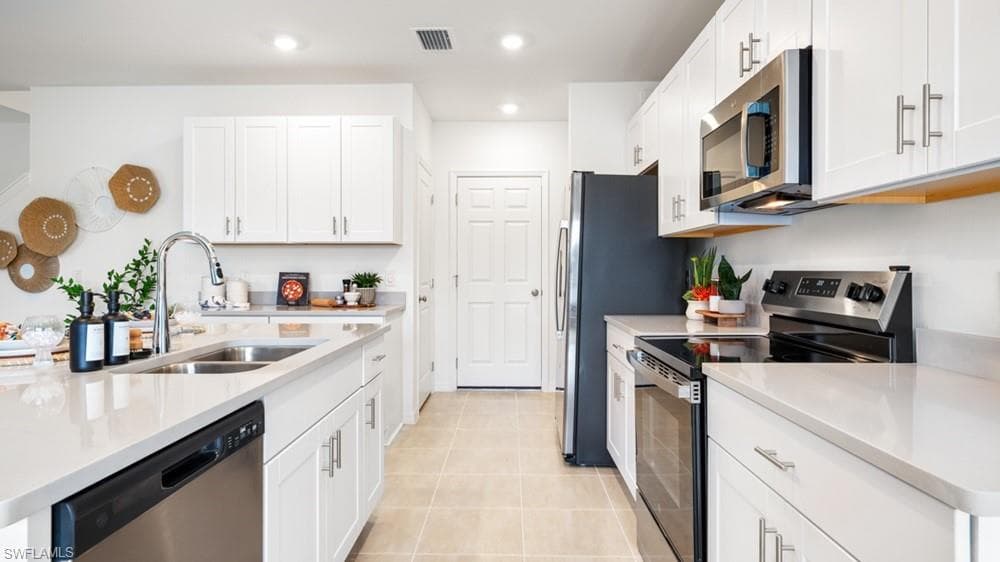 6529 Equinox LN-7
