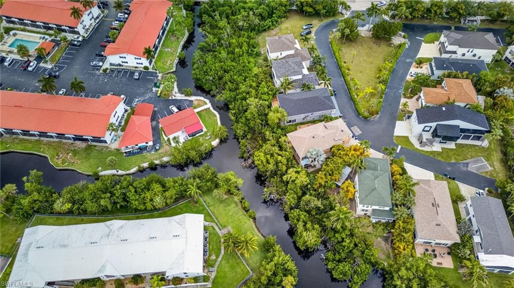 7753 Victoria Cove CT-33