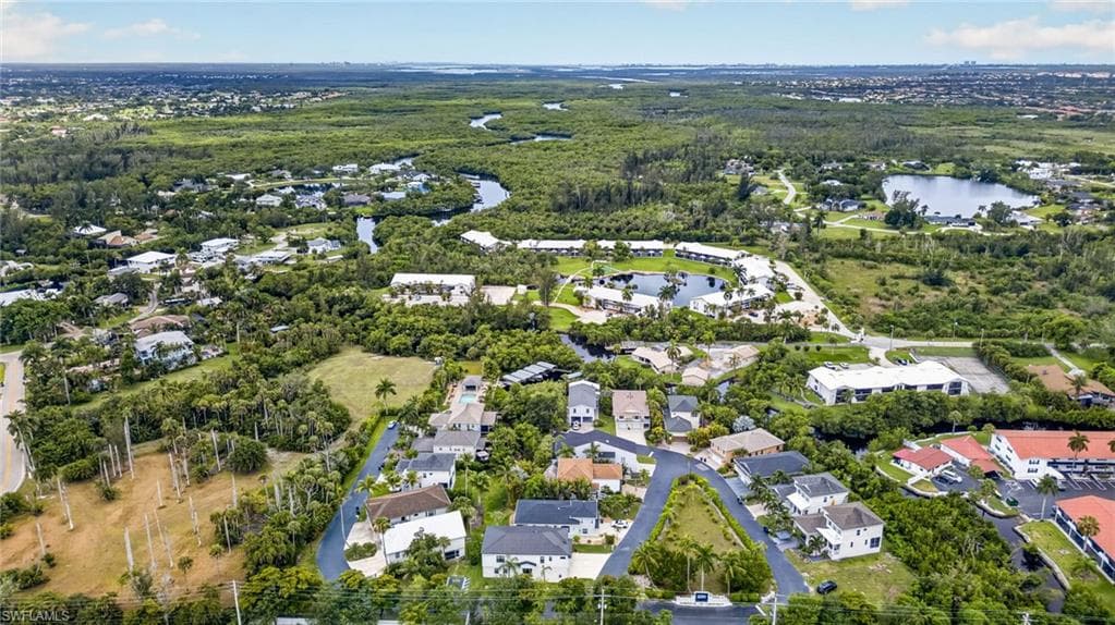 7753 Victoria Cove CT-37
