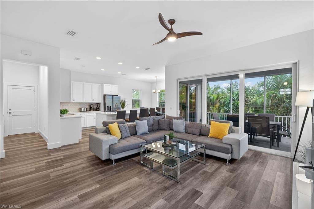 7753 Victoria Cove CT-4