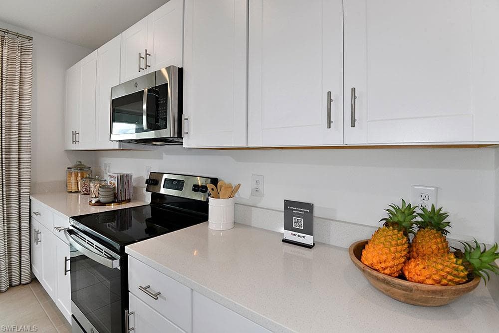 6730 Equinox LN-11