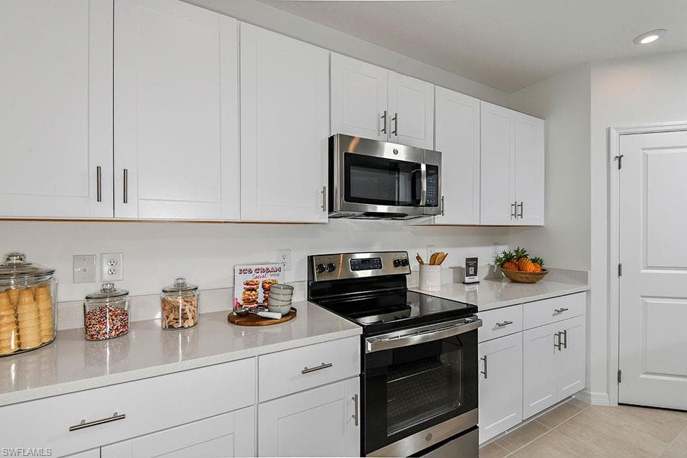 6730 Equinox LN-8