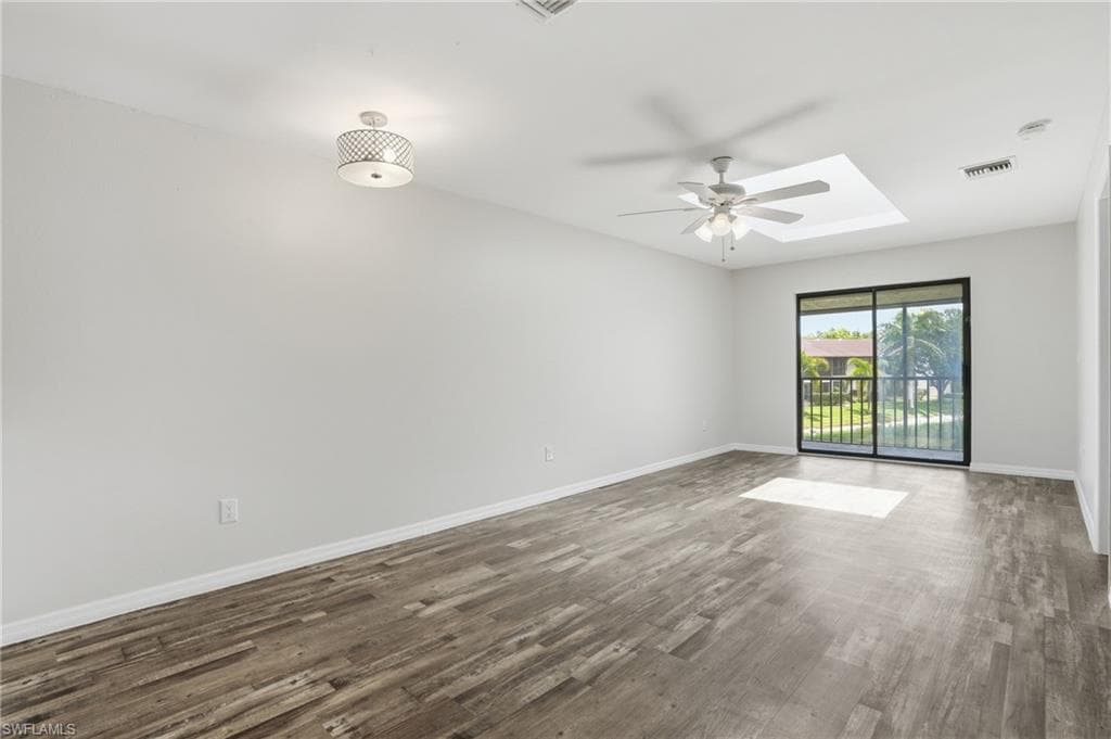 5323 Treetops DR T203-7
