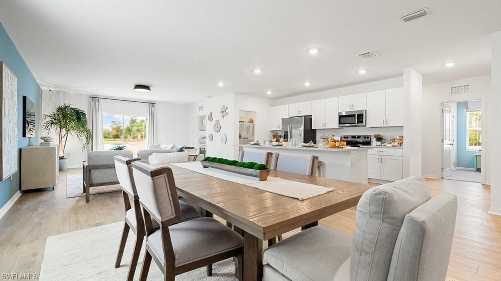 6754 Equinox LN-12