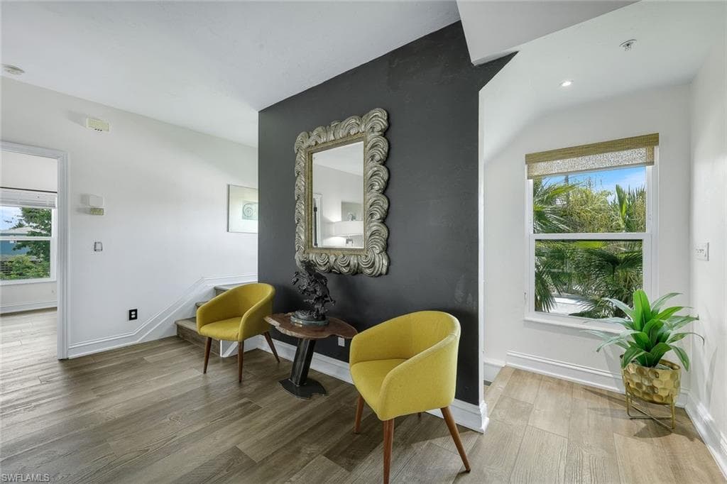 3858 Riviera CIR-17