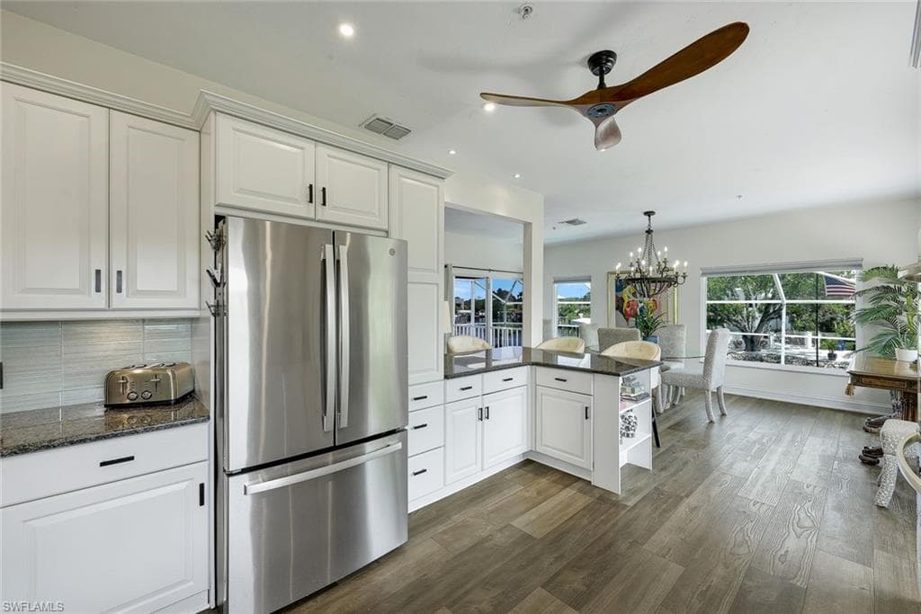 3858 Riviera CIR-22