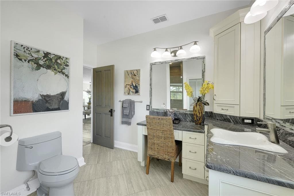 3858 Riviera CIR-32