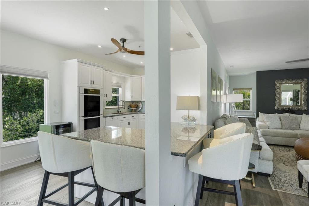 3858 Riviera CIR-18
