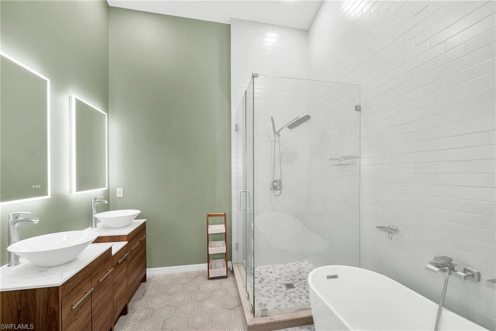 2835 Orange Grove TRL-12