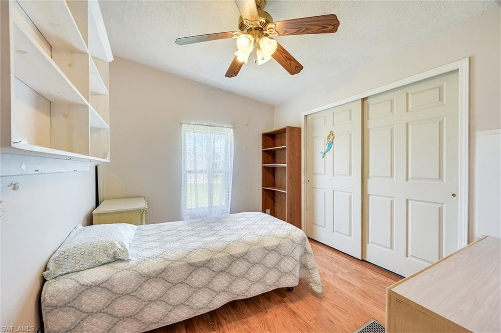 148 Seven Seas WAY-11