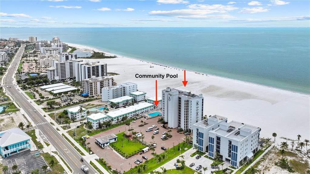 6400 Estero BLVD 301-24