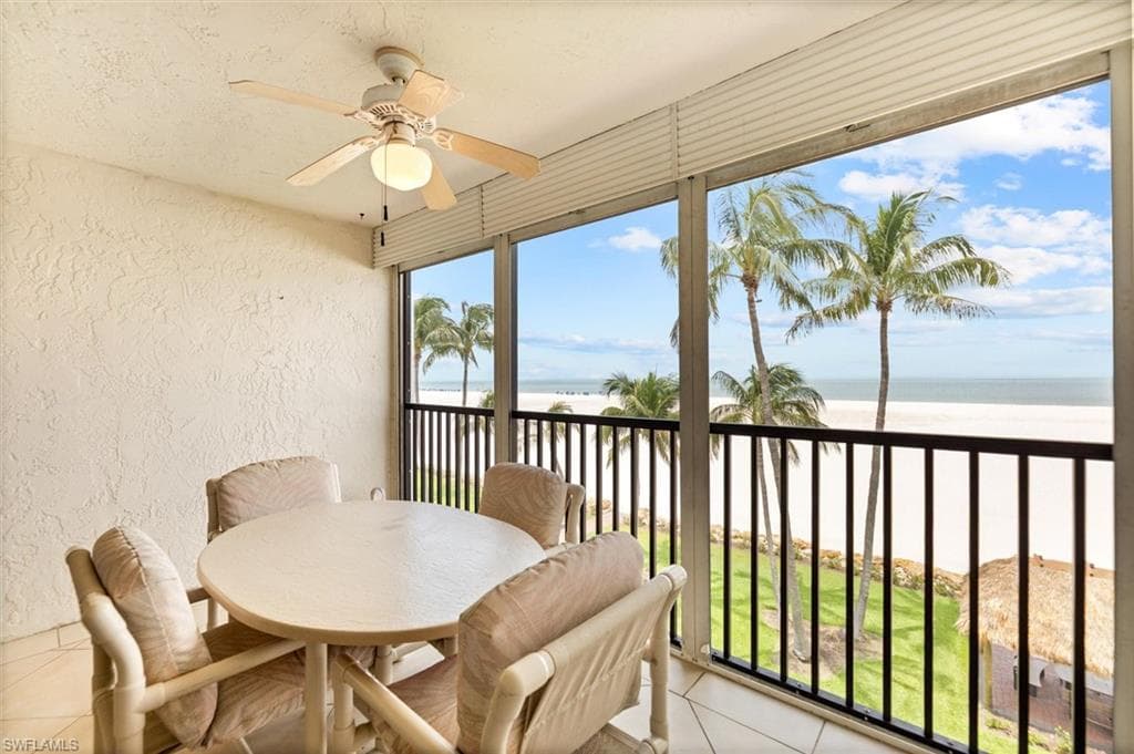 6400 Estero BLVD 301-19