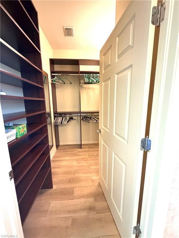 8736 Querce CT-16