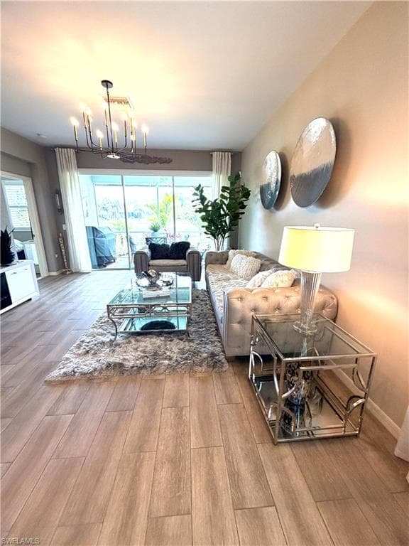 8736 Querce CT-1