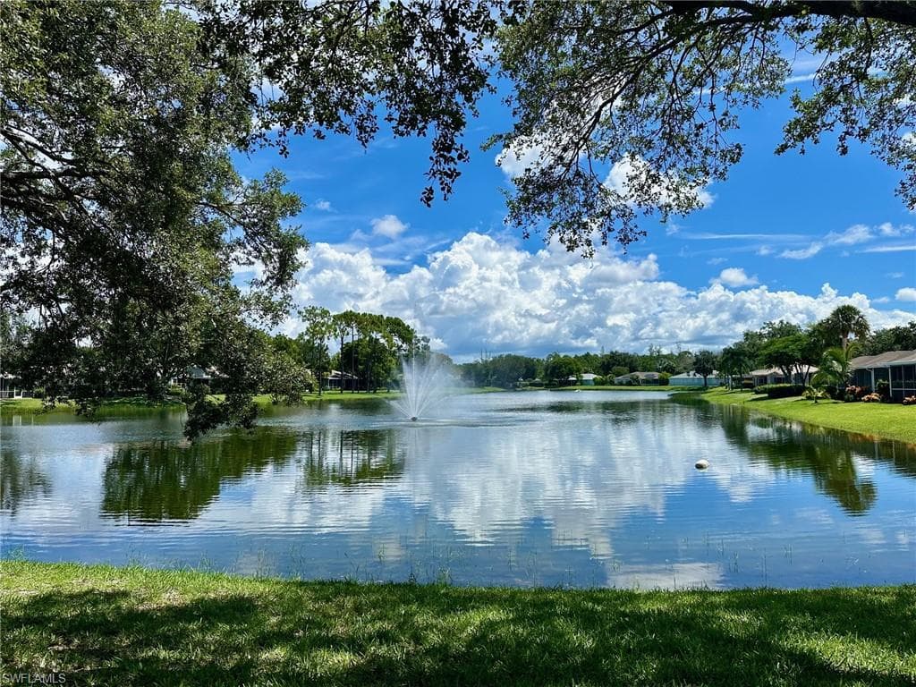 9304 Lake Abby LN-13