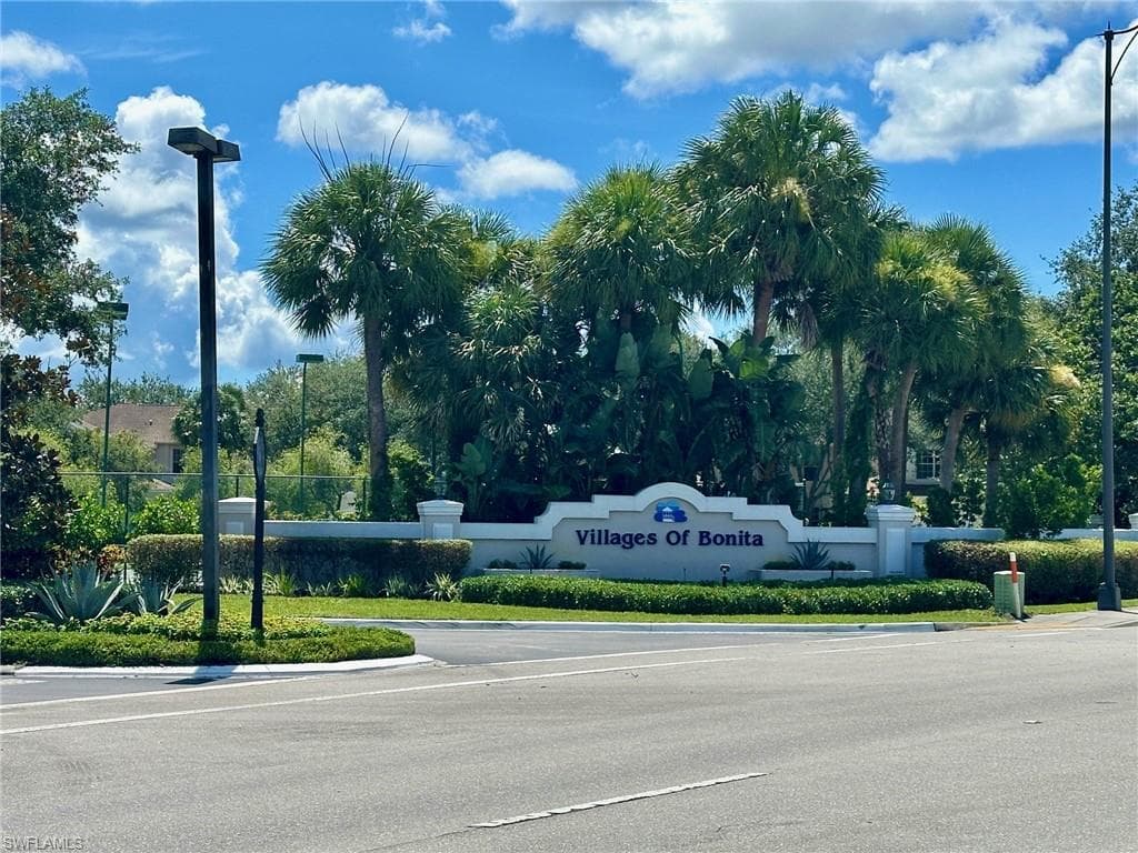 9304 Lake Abby LN-1