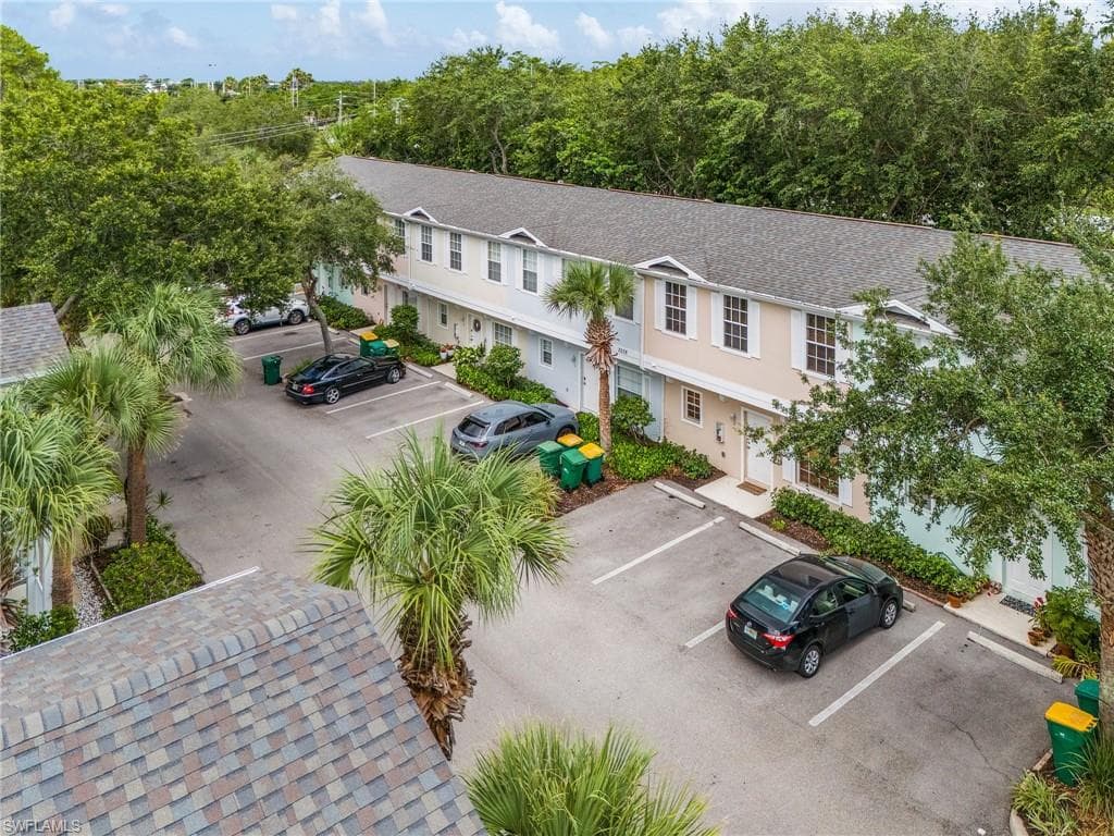 3258 Tamara DR 2-23